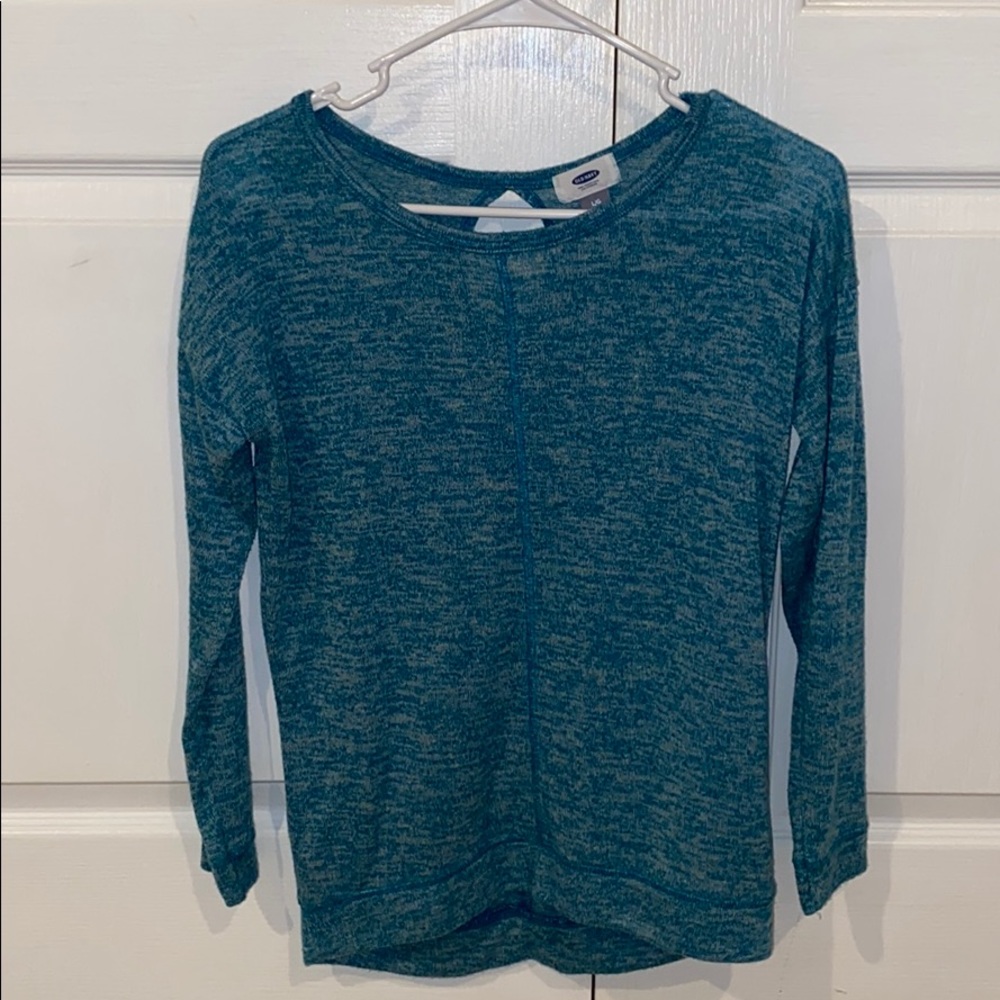 blue long sleeve shirt